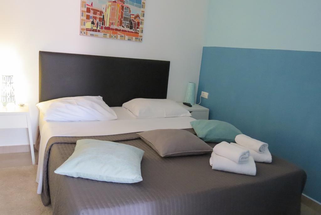 זאדאר Bed And Breakfast Four Rooms מראה חיצוני תמונה
