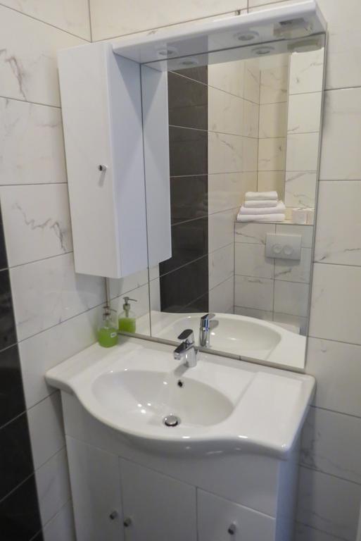 זאדאר Bed And Breakfast Four Rooms מראה חיצוני תמונה